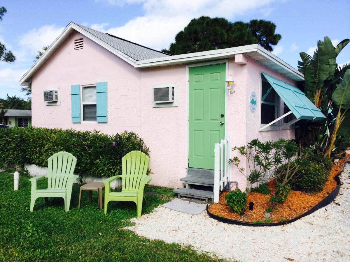 Pelican Island Cottages Sebastian Bagian luar foto