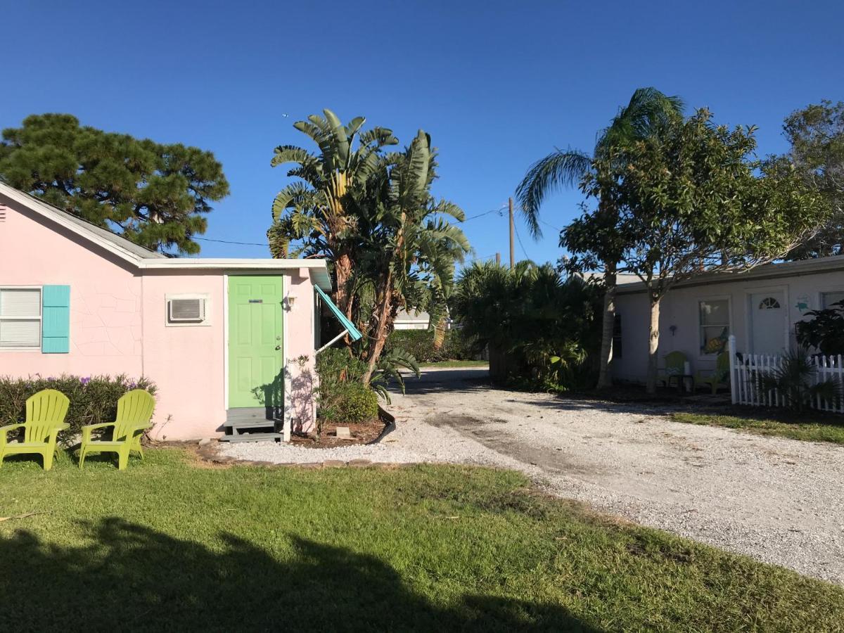 Pelican Island Cottages Sebastian Bagian luar foto