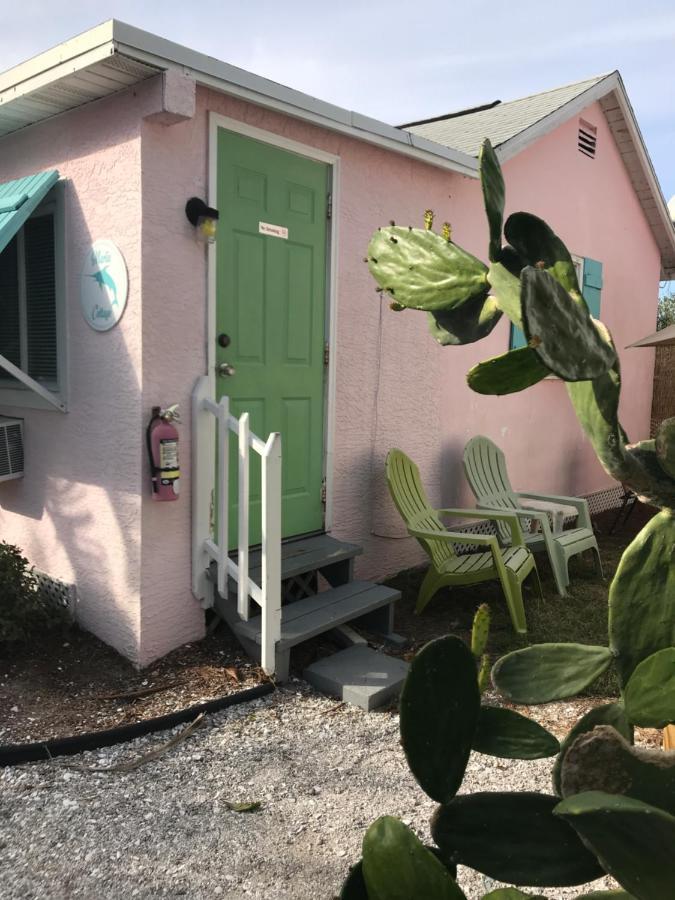 Pelican Island Cottages Sebastian Bagian luar foto