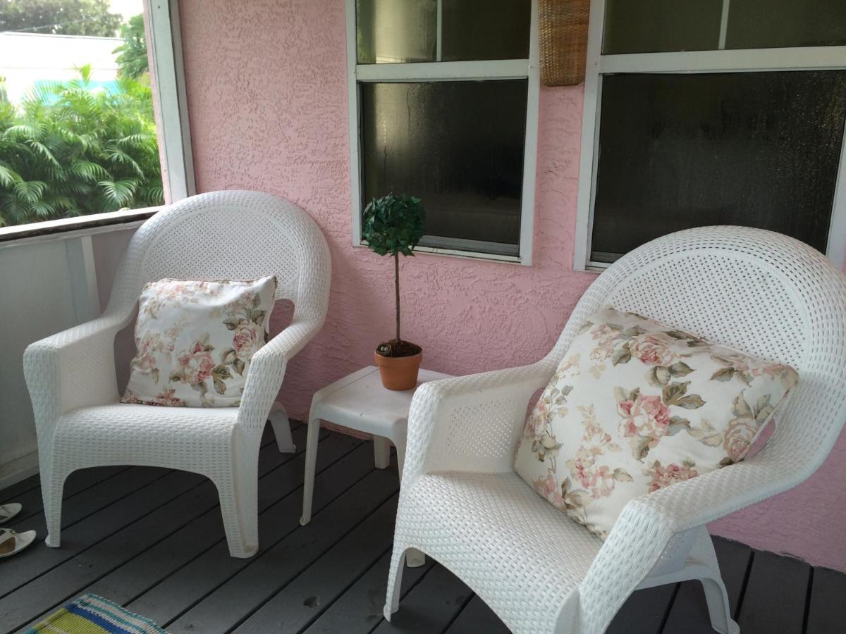 Pelican Island Cottages Sebastian Bagian luar foto